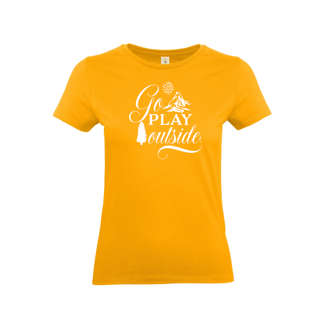 T-Shirts-fuer-eine-Camperin-Geschenkidee-Camping-Play-Outside-ap Kleidung für die Camperin - Go play outside