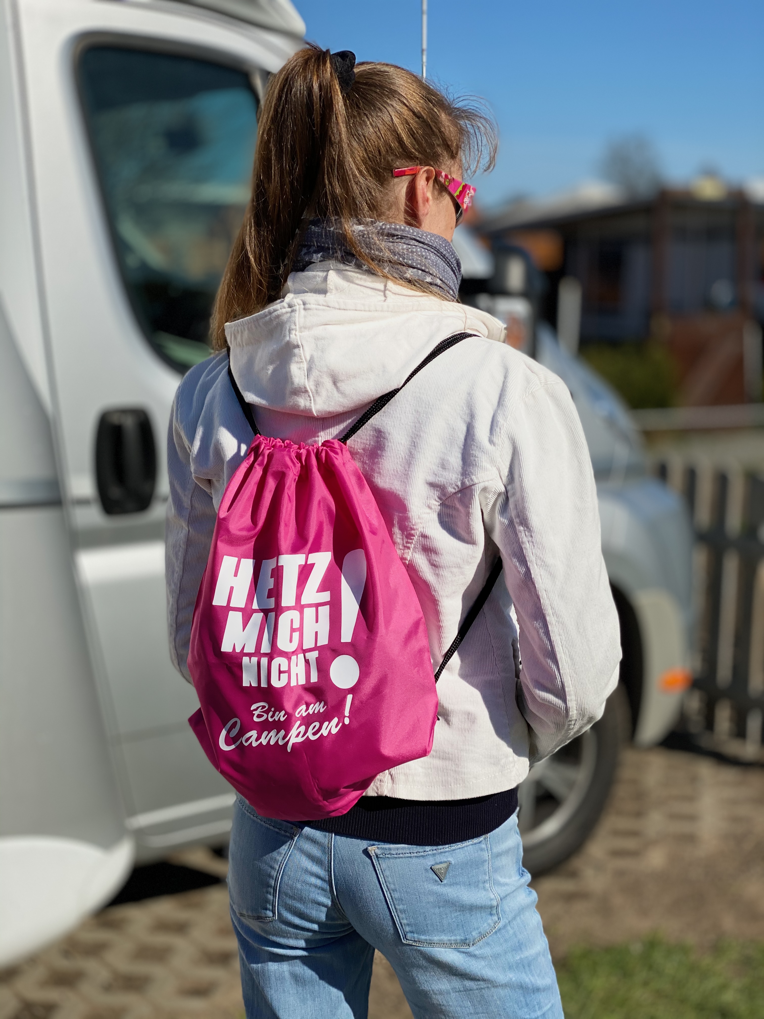 Leicht, witzig, robust – Warum unser Turnbeutel-Rucksack ein echtes Camping-Must-have ist! Leicht, witzig, robust – Warum unser Turnbeutel-Rucksack ein echtes Camping-Must-have ist!